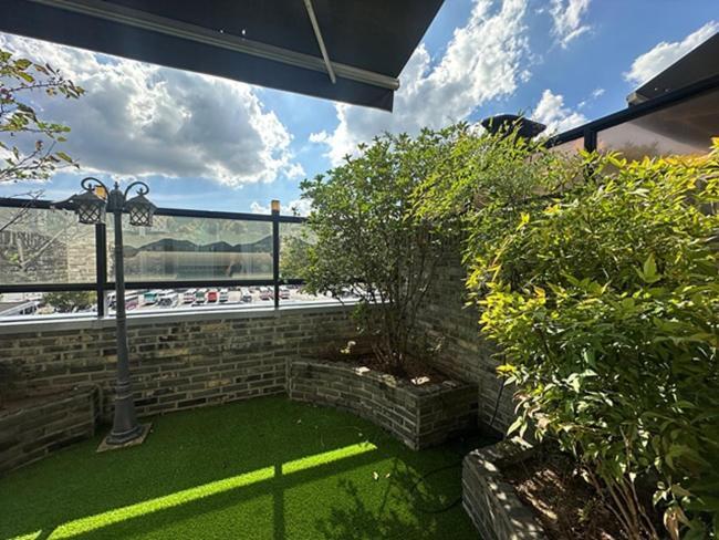 Hound Hotel Changwon Bagian luar foto